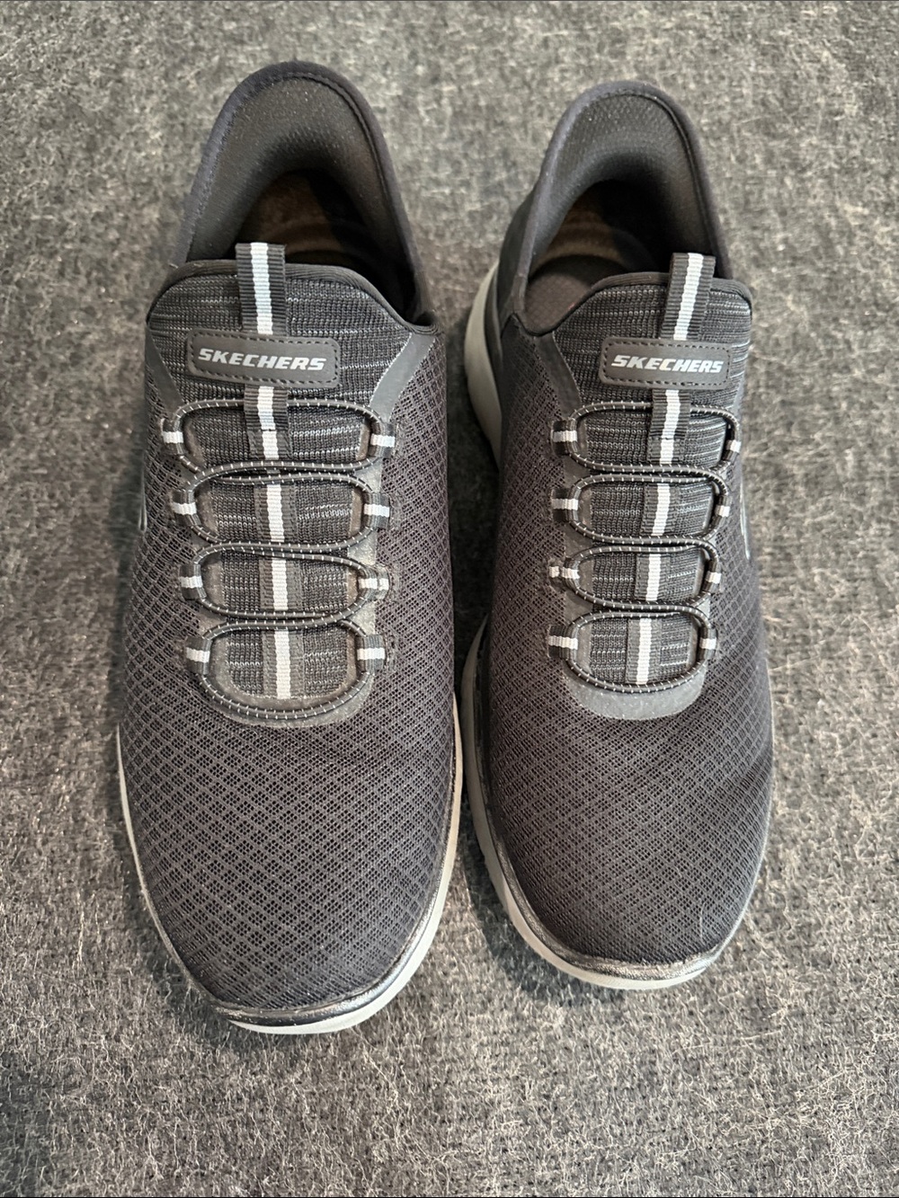 Skechers Men's Slip-On Athletic‎ Sneakers in Black sz 10.5